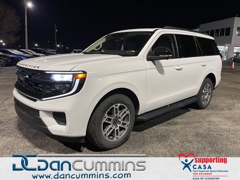 Used 2025 Ford Expedition Active image 1