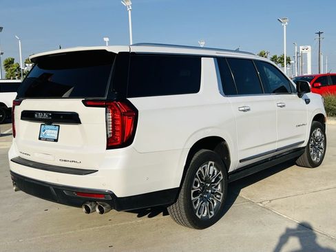Used 2024 GMC Yukon XL Denali Ultimate image 6