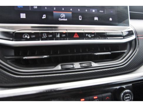 Used 2024 Jeep Compass Trailhawk AWD/4WD image 27