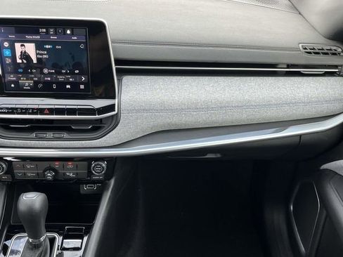 New 2025 Jeep Compass Sport image 15