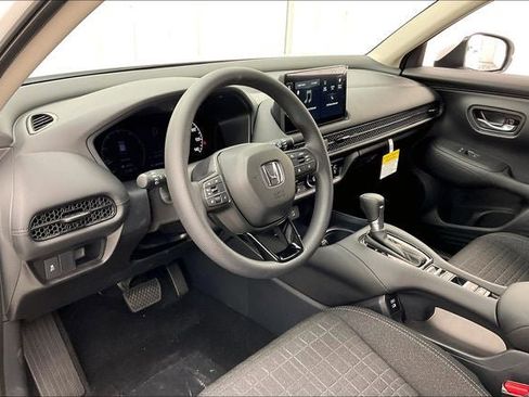 New 2026 Honda HR-V LX image 8