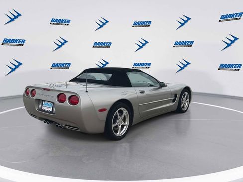 Used 2001 Chevrolet Corvette Convertible w/ Preferred Equipment Group2 image 8