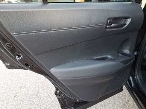 Certified 2023 Toyota Corolla Cross LE image 11