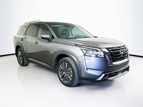 Used 2023 Nissan Pathfinder SL w/ SL Premium Package AWD/4WD image 24