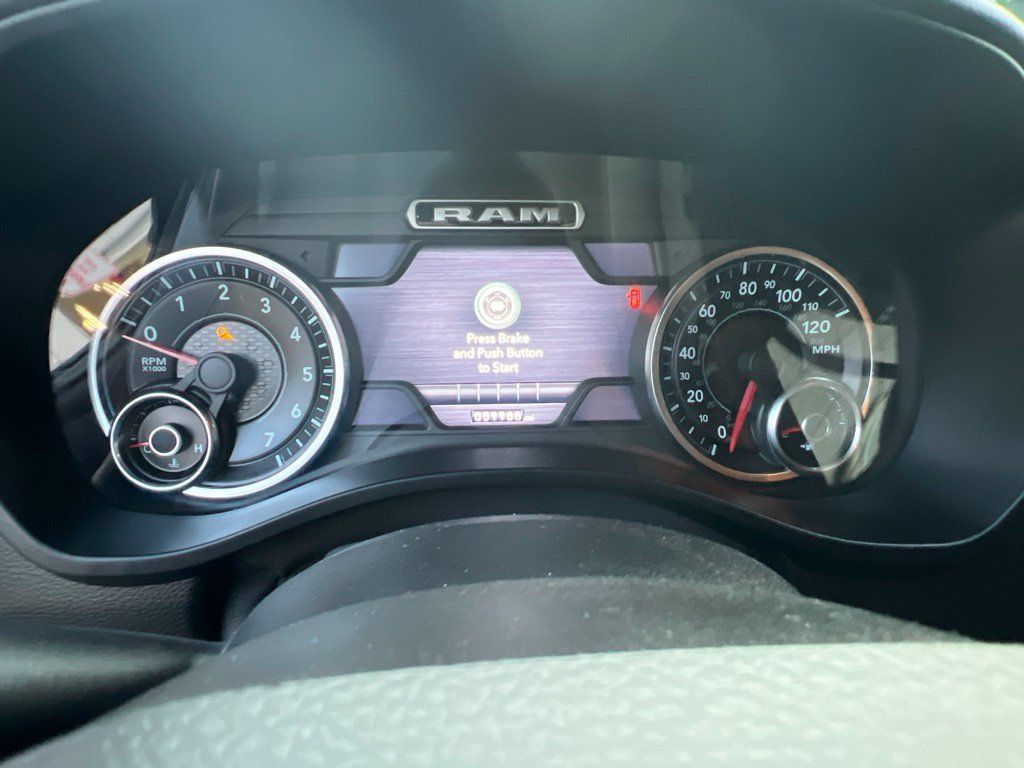 Used 2019 RAM 1500 Big Horn AWD/4WD image 12