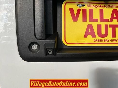 Used 2019 Chevrolet Express 2500 w/ Driver Convenience Package RWD image 27