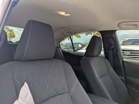 Used 2024 Toyota Corolla LE image 29