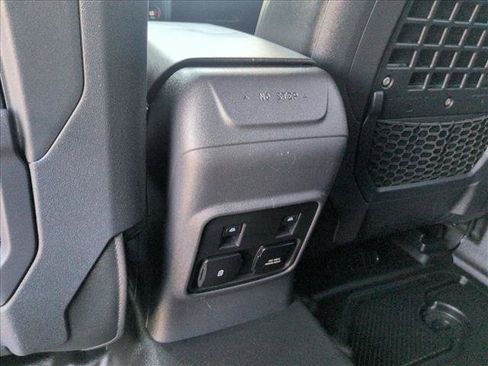Used 2024 Ford Bronco Black Diamond AWD/4WD image 25