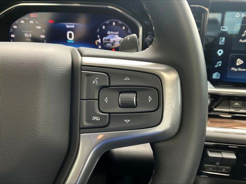 Used 2025 Chevrolet Silverado 1500 LT Trail Boss w/ Convenience Package II AWD/4WD image 13