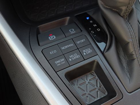 Certified 2025 Toyota RAV4 XLE Premium image 29