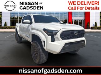 Used 2024 Toyota Tacoma TRD Sport w/ TRD Sport Upgrade Package AWD/4WD video 1