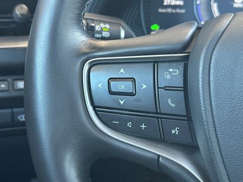 Used 2024 Lexus UX 250h F Sport image 31