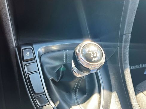 Used 2019 Hyundai Veloster N N w/ Performance Package image 16