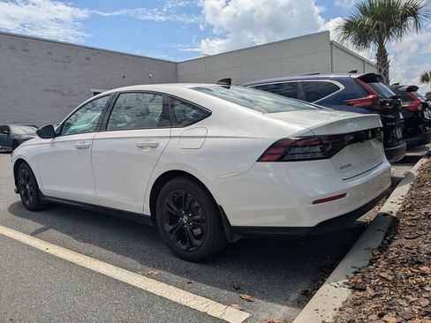 Used 2025 Honda Accord SE image 5