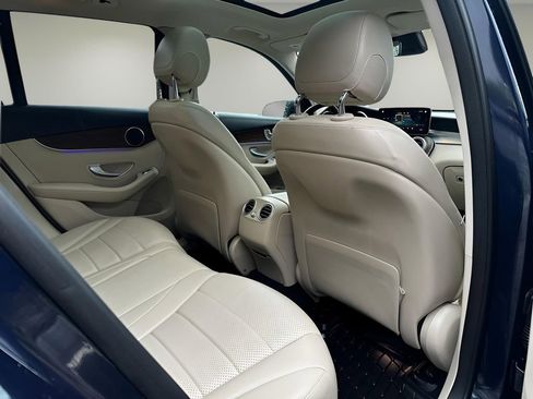 Used 2022 Mercedes-Benz GLC 300 4MATIC image 22