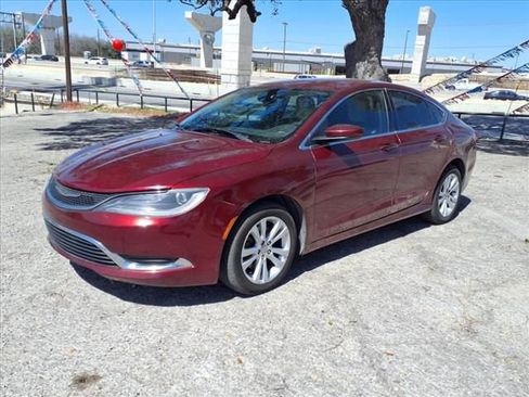 Used 2016 Chrysler 200 Limited image 3