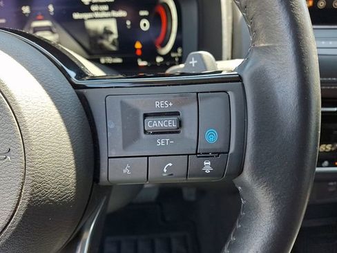 Used 2024 Nissan Rogue Platinum AWD/4WD image 24