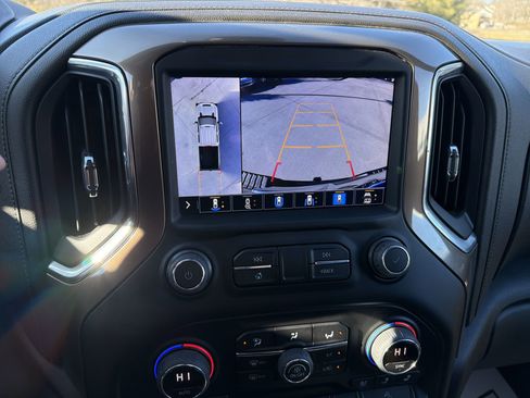 Certified 2022 Chevrolet Silverado 2500 High Country w/ Technology Package image 21