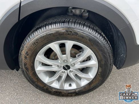 Used 2022 Kia Telluride LX AWD/4WD image 12