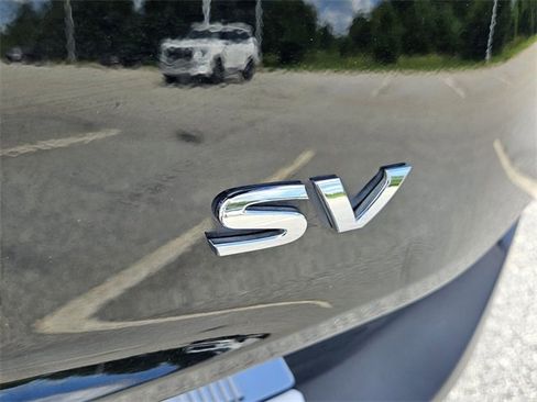 Used 2023 Nissan Rogue SV image 11