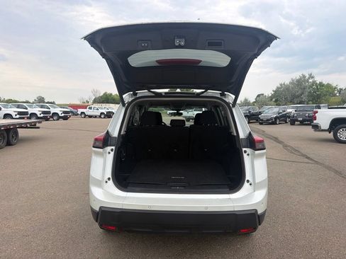 Used 2024 Nissan Rogue SV AWD/4WD image 22
