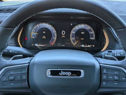 New 2025 Jeep Grand Cherokee L Laredo w/ Luxury Tech Group I image 29