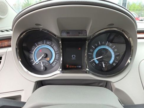 Used 2013 Buick LaCrosse FWD image 48