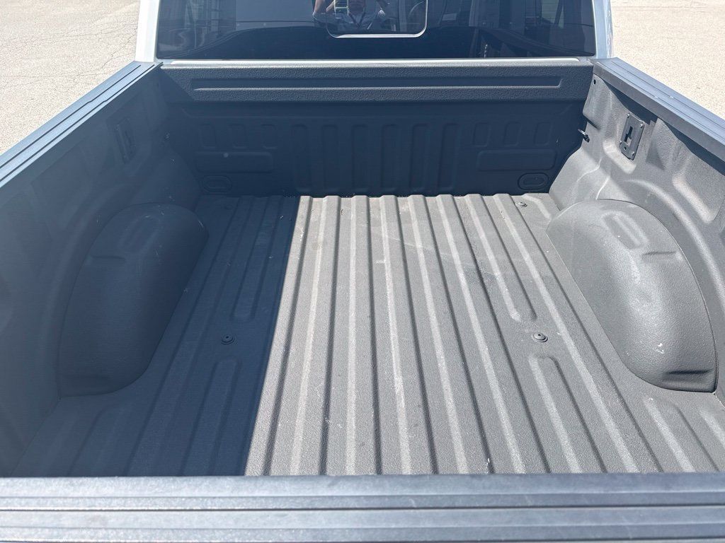 Used 2019 Ford F150 Lariat AWD/4WD image 5