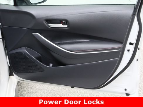 Certified 2025 Toyota Corolla SE image 32