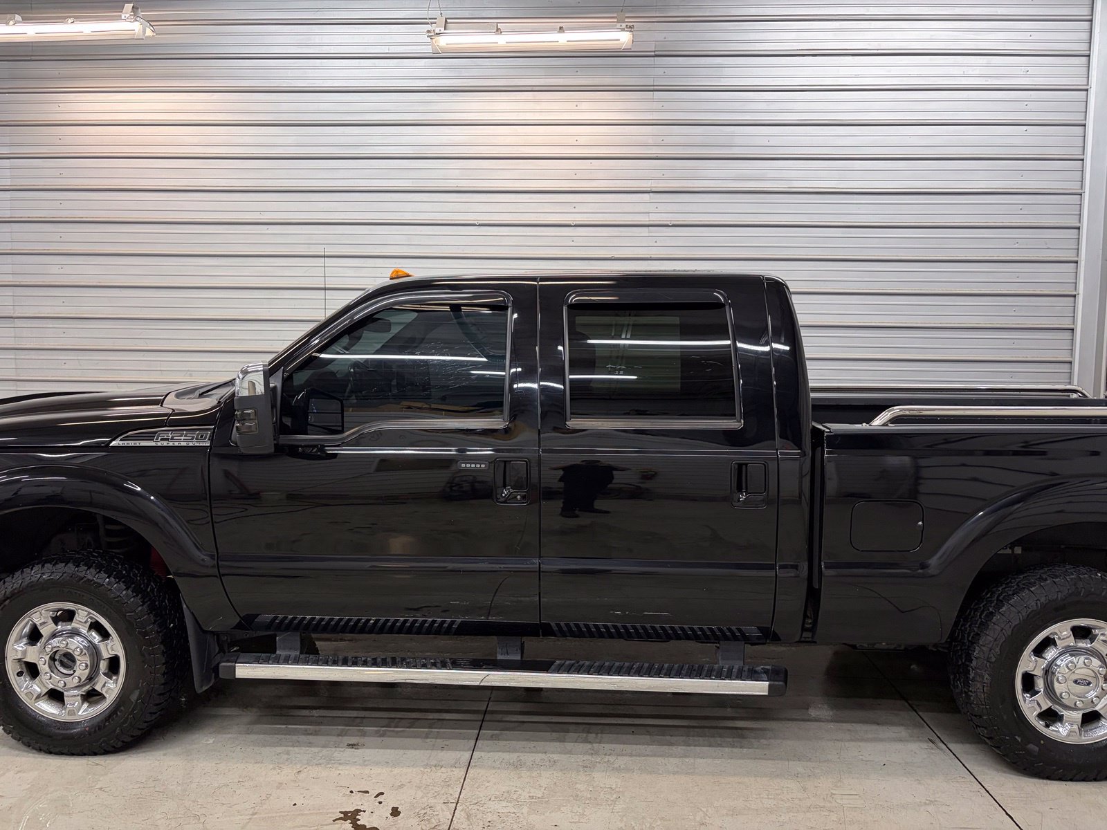 Used 2016 Ford F250 Lariat w/ Lariat Ultimate Package AWD/4WD image 7