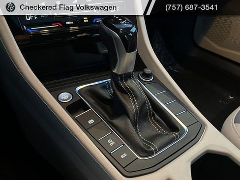 New 2026 Volkswagen Jetta SE image 42