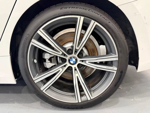 Used 2020 BMW 330i Sedan w/ Convenience Package RWD image 38