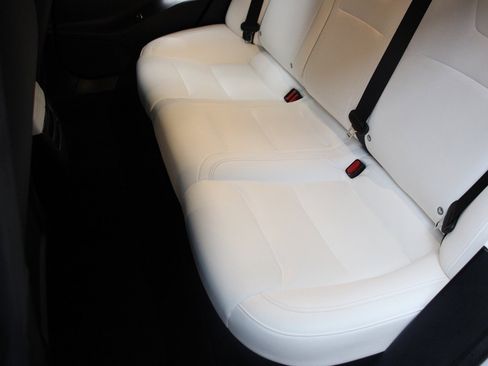 Used 2020 Tesla Model S AWD image 27