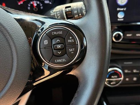 Used 2022 Kia Soul GT-Line FWD image 12