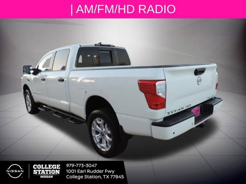 Certified 2024 Nissan Titan SV w/ SV Convenience Package image 6