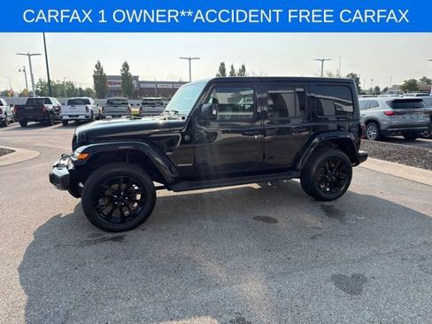 Used 2023 Jeep Wrangler Unlimited Sahara AWD/4WD image 6