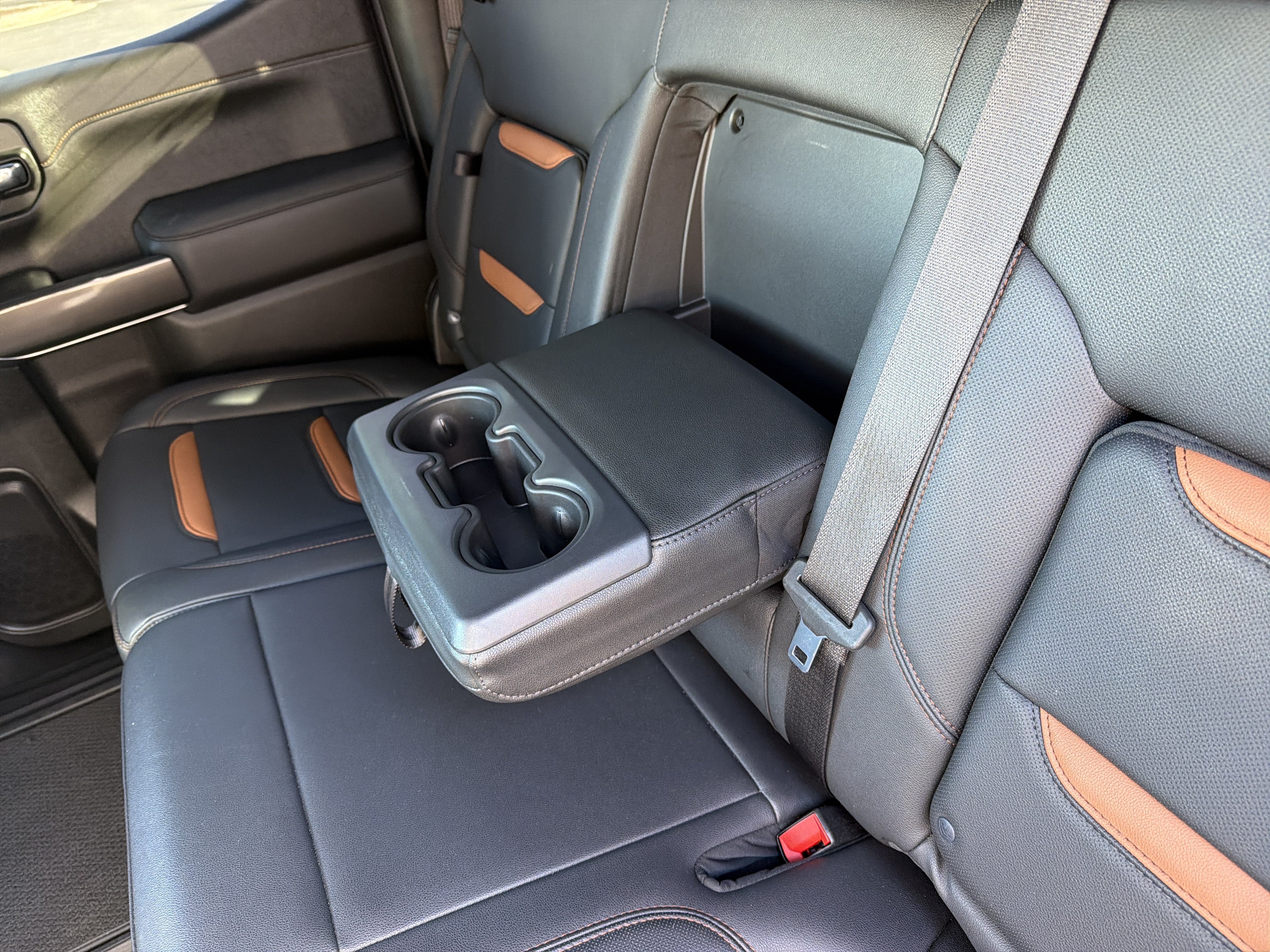 Used 2021 GMC Sierra 1500 AT4 w/ AT4 Preferred Package AWD/4WD image 32
