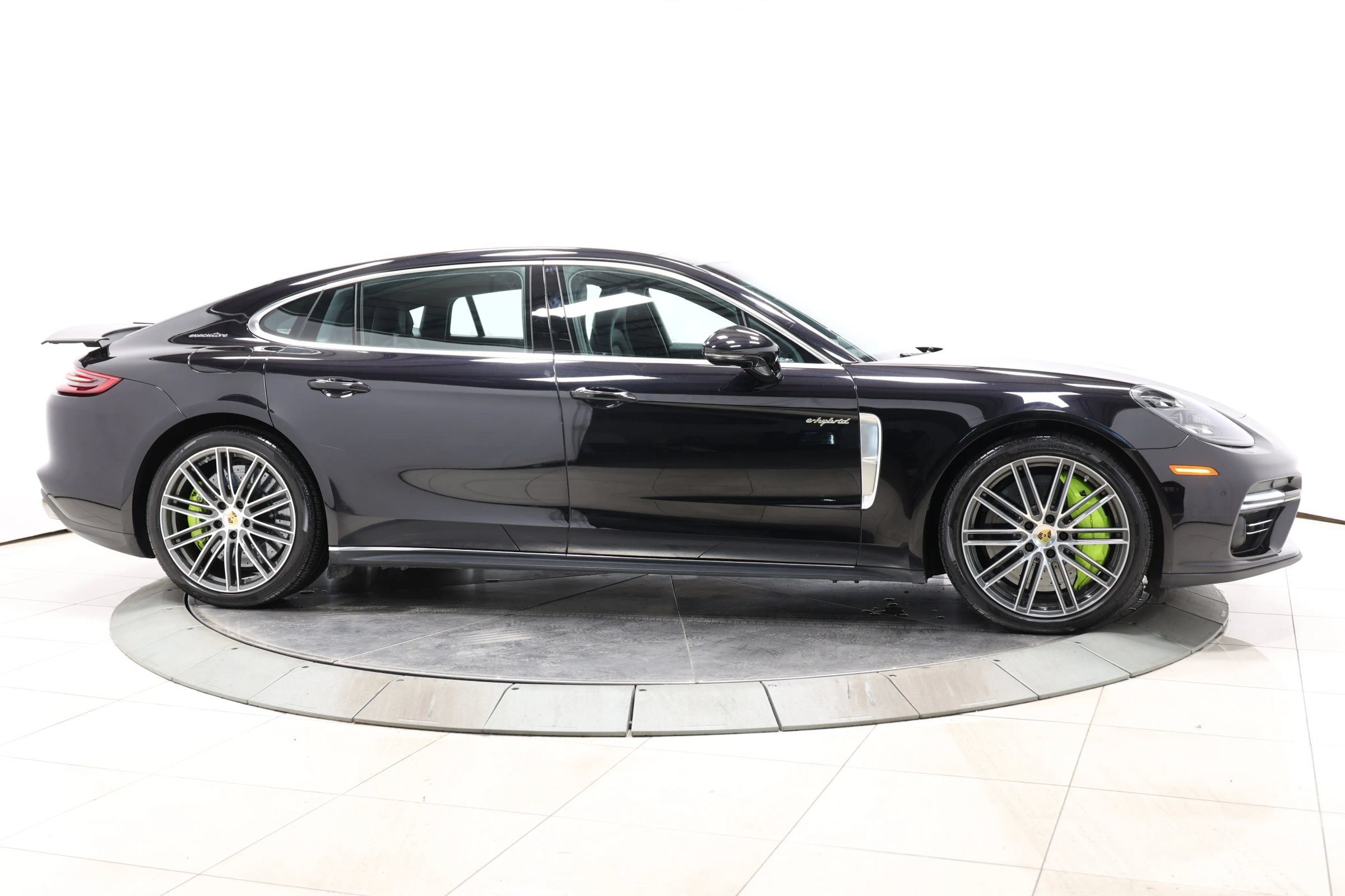 Used 2018 Porsche Panamera Turbo S Executive w/ Assistance Package AWD/4WD image 79