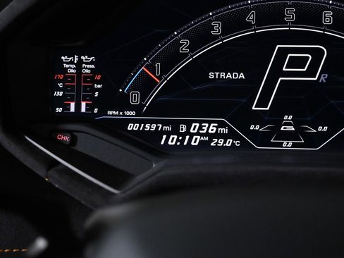 Used 2023 Lamborghini Huracan Tecnica RWD image 11