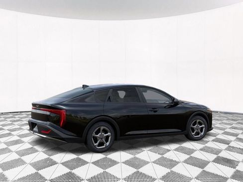 New 2026 Kia K4 FWD image 8
