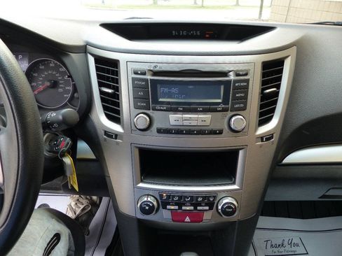 Used 2014 Subaru Outback 2.5i w/ Popular Package #1A AWD/4WD image 28