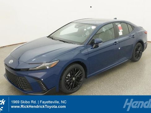 New 2026 Toyota Camry SE AWD/4WD image 1