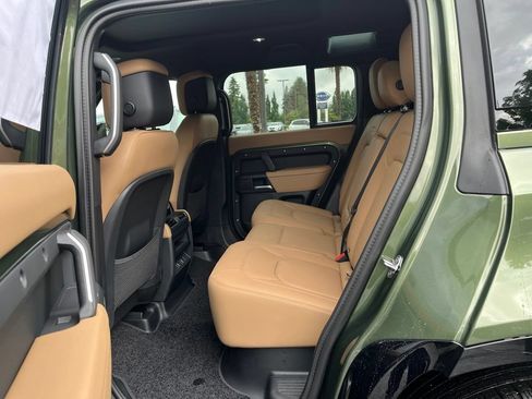 New 2026 Land Rover Defender 110 X-Dynamic SE AWD/4WD image 6