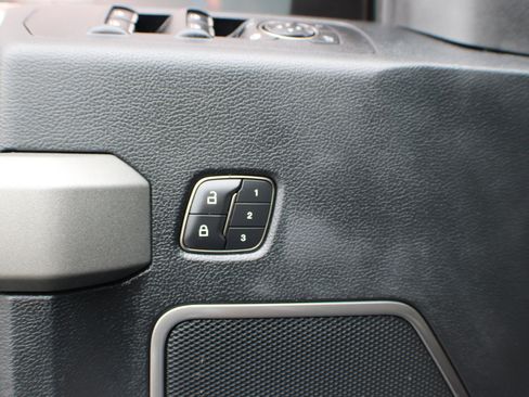 Used 2019 Ford F150 Raptor w/ Equipment Group 802A Luxury image 15