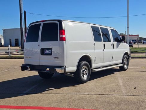 Used 2022 GMC Savana 2500 w/ Driver Convenience Package image 5
