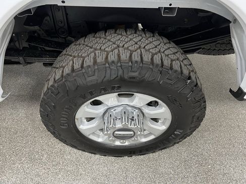 Used 2023 Ford F350 XLT w/ FX4 Off-Road Package image 19