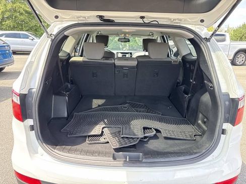 Used 2015 Hyundai Santa Fe GLS FWD image 12
