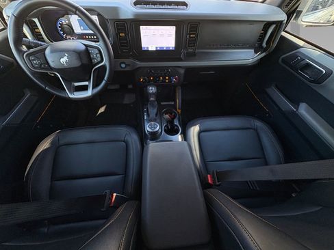 Used 2023 Ford Bronco Badlands w/ Sasquatch Package image 3