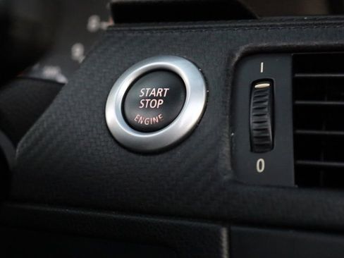 Used 2008 BMW M3 Convertible w/ Technology Pkg image 28