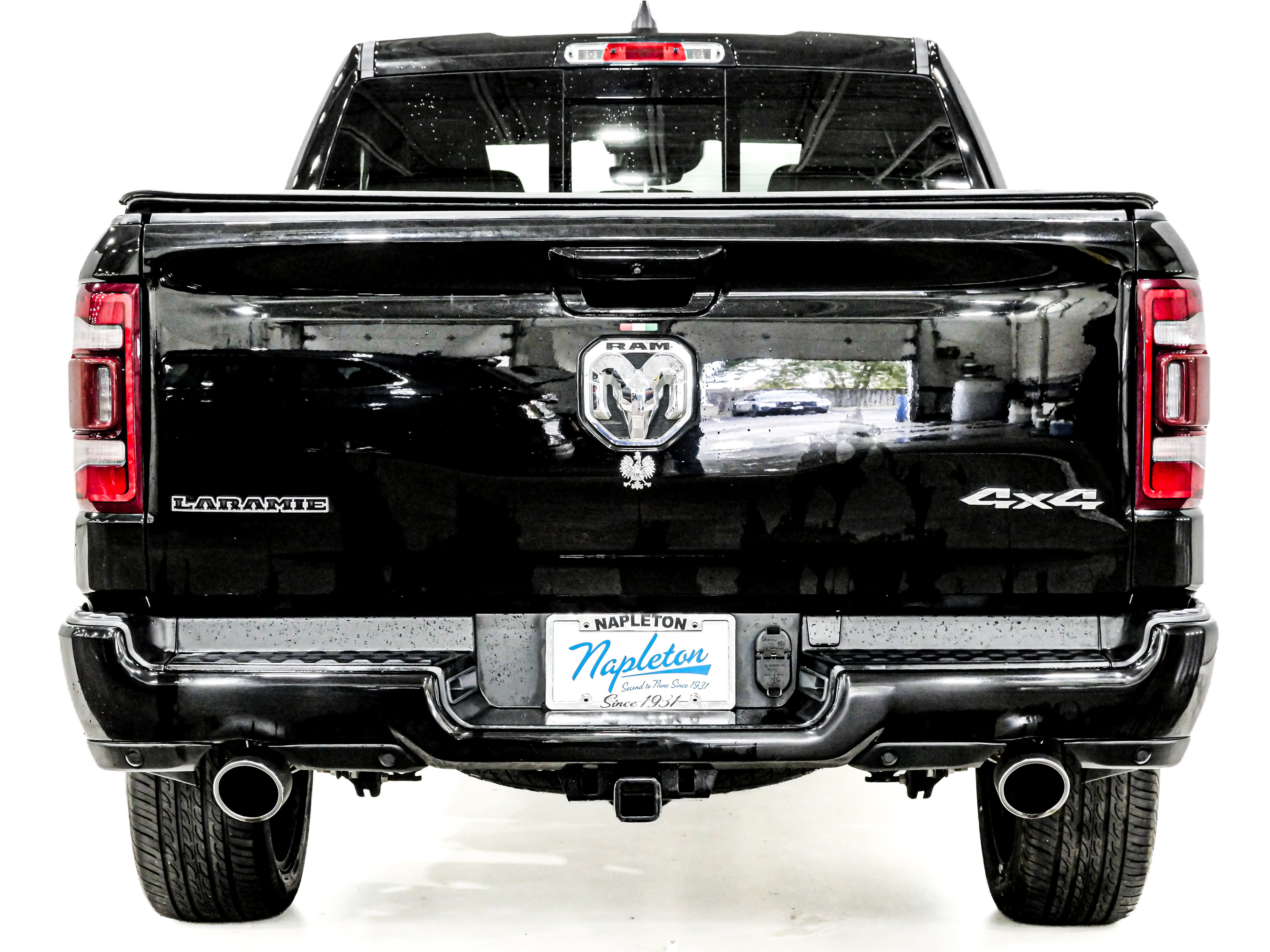 Used 2023 RAM 1500 Laramie AWD/4WD image 7
